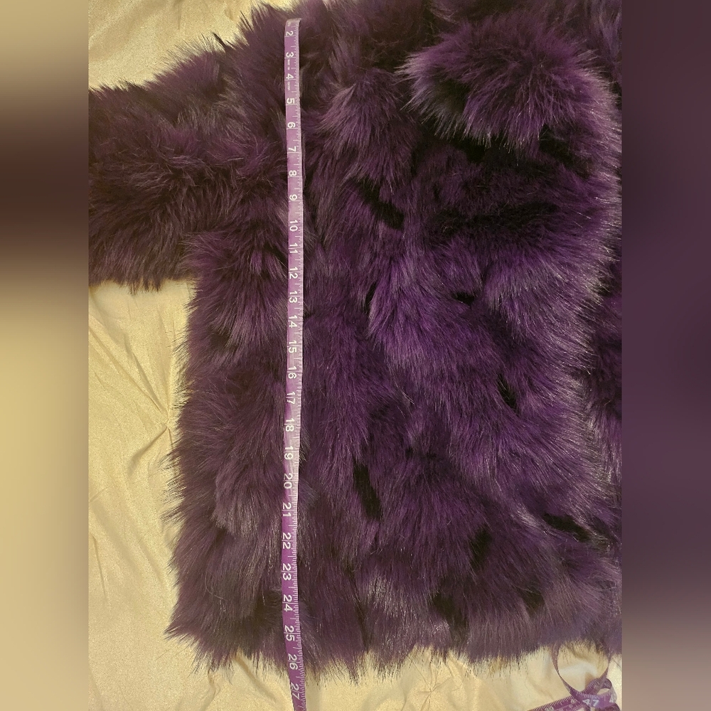 Luxurious Purple Faux Fur Coat - Picture 9 of 9